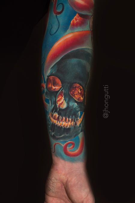 Tattoos - SKULL CLOSEUP - 130620